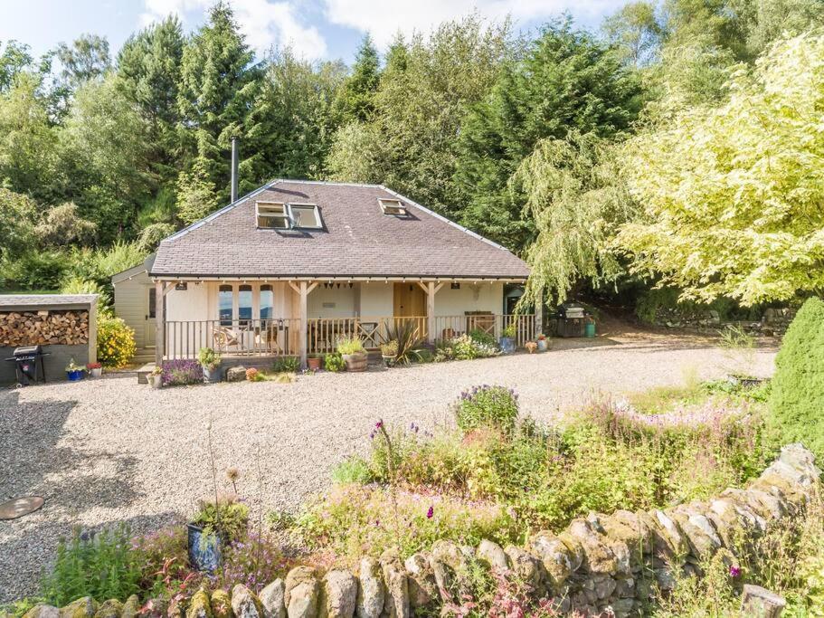 The Mews - A Cottage With A Spectacular Lake View Port Of Menteith Екстериор снимка