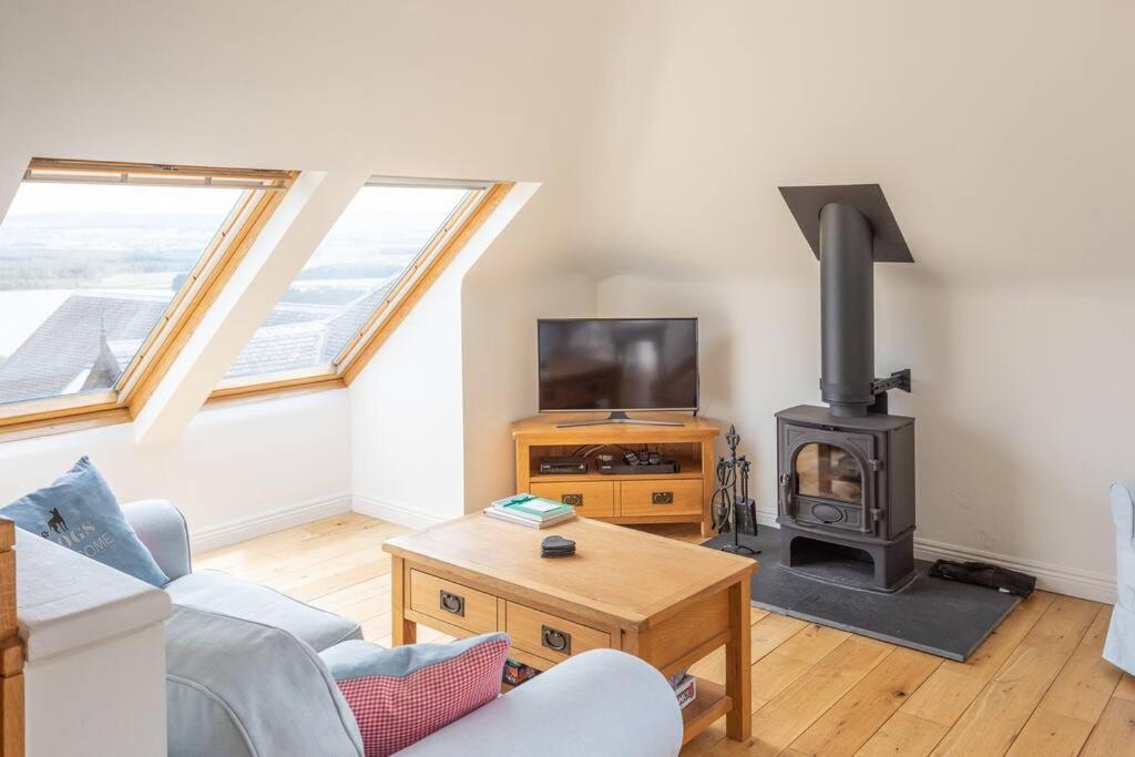 The Mews - A Cottage With A Spectacular Lake View Port Of Menteith Екстериор снимка
